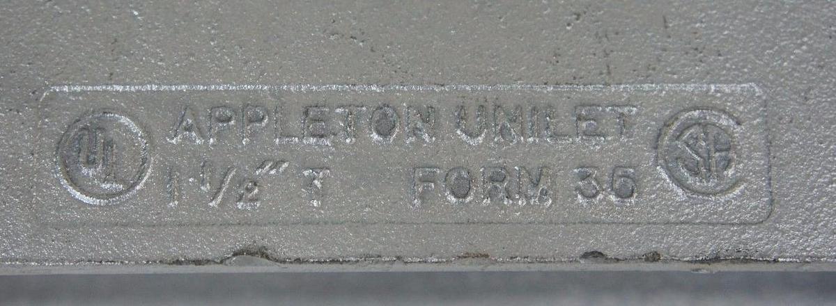 Used NEW APPLETON T150-M UNILET 1-1/2" FORM 35, 36 CU. IN.