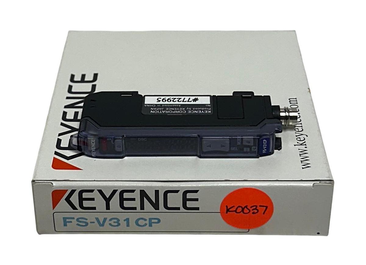 Used KEYENCE FS-V31CP / FSV31CP FIBER AMPLIFIER SENSOR 12-24VDC FS-V30 SERIES NSMP