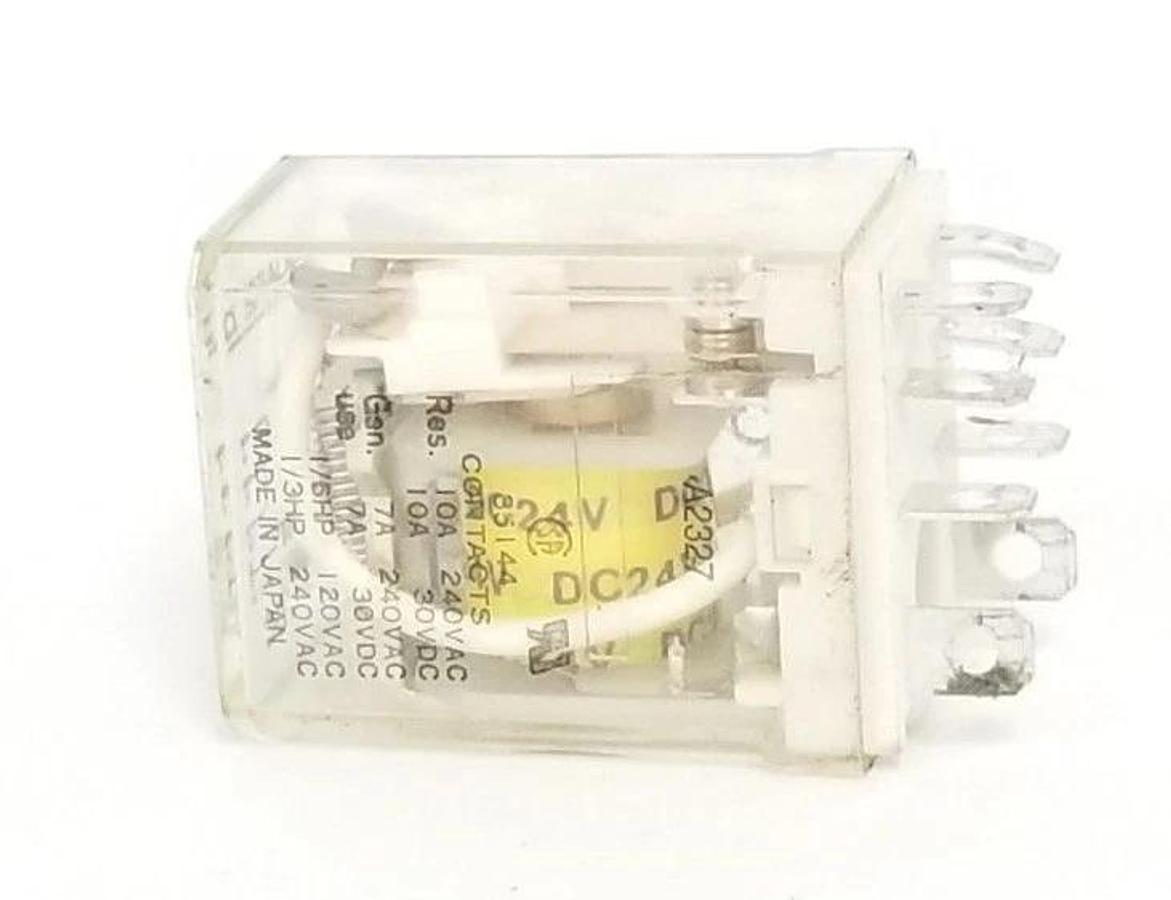 Used SQUARE D 8501RSD42V53 RELAY 8501-RSD42V53, SER. B, DC24V