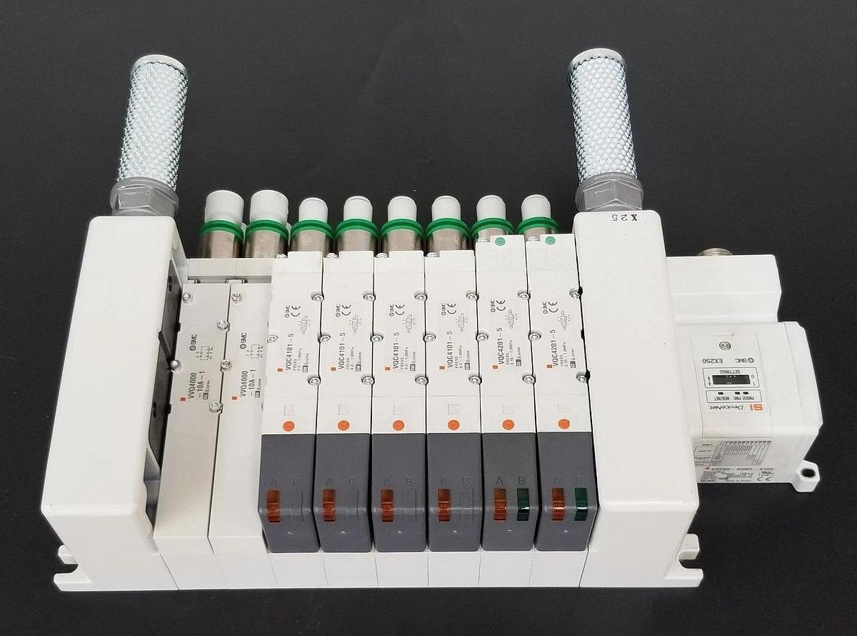 Used SMC VV5QC41-08C12FSDQN0-X25 VALVE MANIFOLD W/ EX250-SDN1-X122 I/O SI UNIT