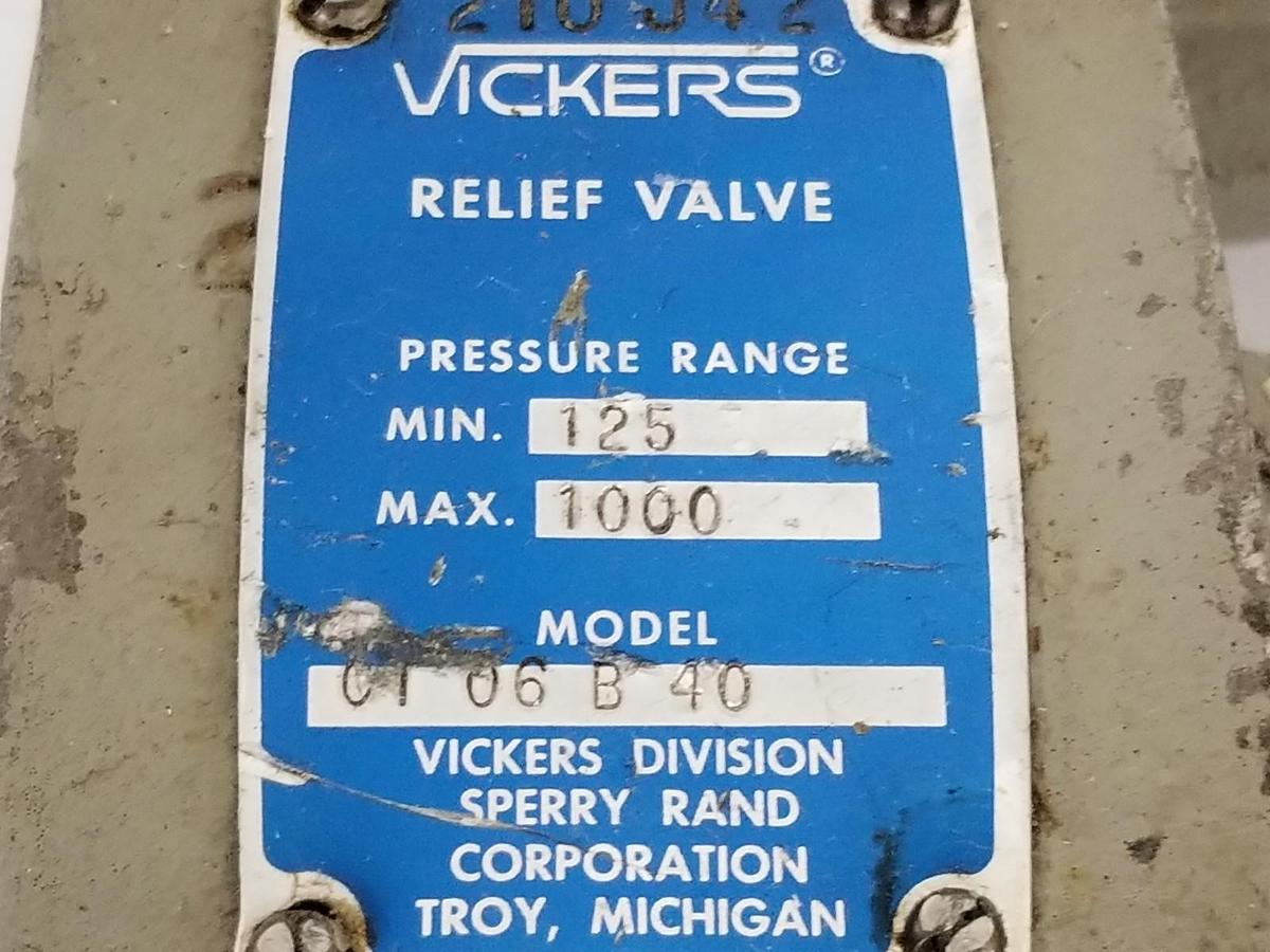 Used VICKERS 01-06-B-40 RELIEF VALVE 125-1000PSI 0106B40 *DAMAGED*