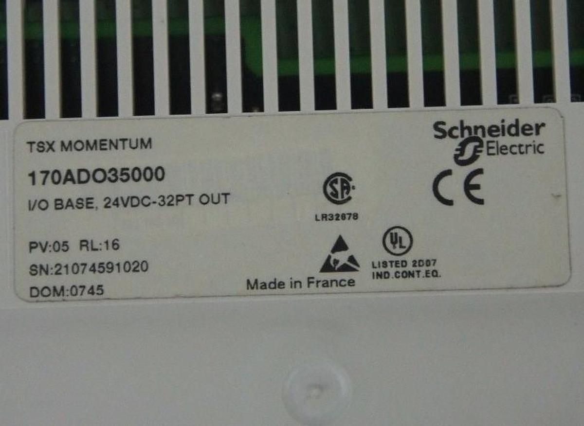 Used SCHNEIDER ELECTRIC 170ADO35000 I/O BASE 24VDC-32PT OUT, PV: 05, RL: 16