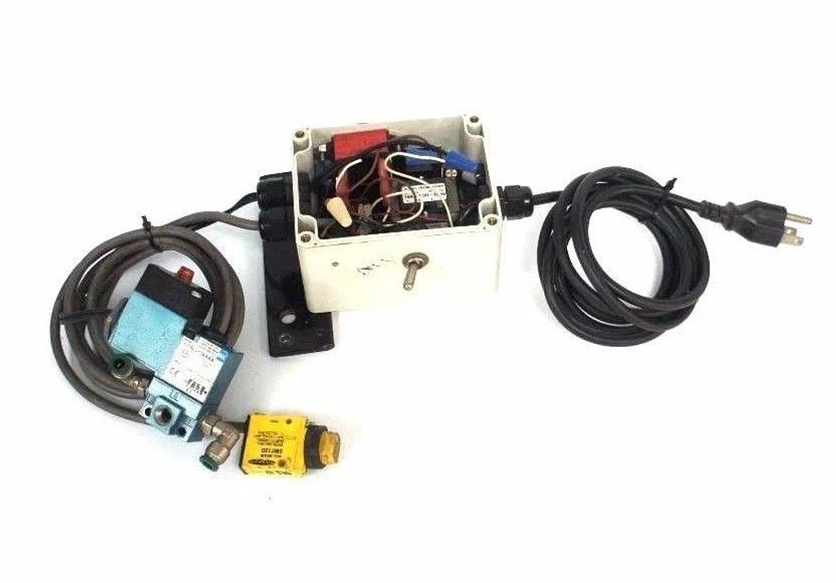 Used SICK PS52-1000 POWER SUPPLY, 7023770, 115-230VAC, 50-60HZ 1AMP, PS521000