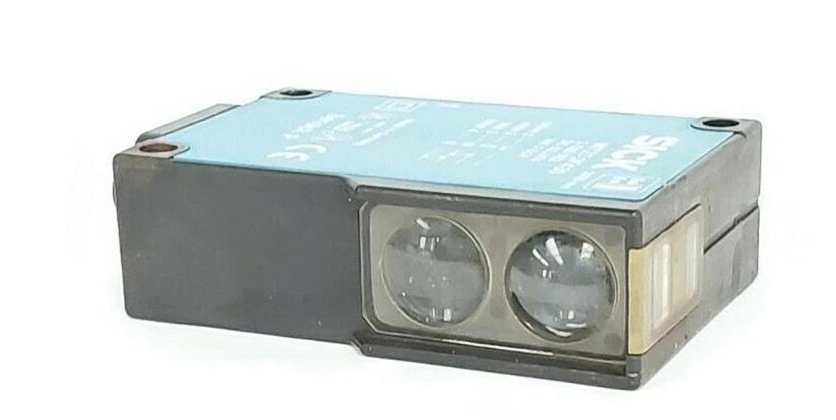 Used SICK WT27-2F430 PHOTOELECTRIC PROXIMITY SENSOR 1015082, DC...30V