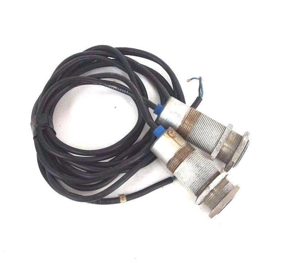 Used LOT OF 2 ALLEN BRADLEY 871C-C10A30 SER. A REV C PROX SWITCHES 871CC1
