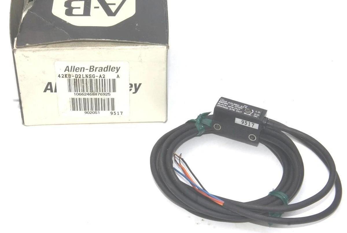 Used NIB ALLEN BRADLEY 42KB-D2LNSG-A2 PHOTOELECTRIC SENSOR SER. A, 42KBD2LNSGA2