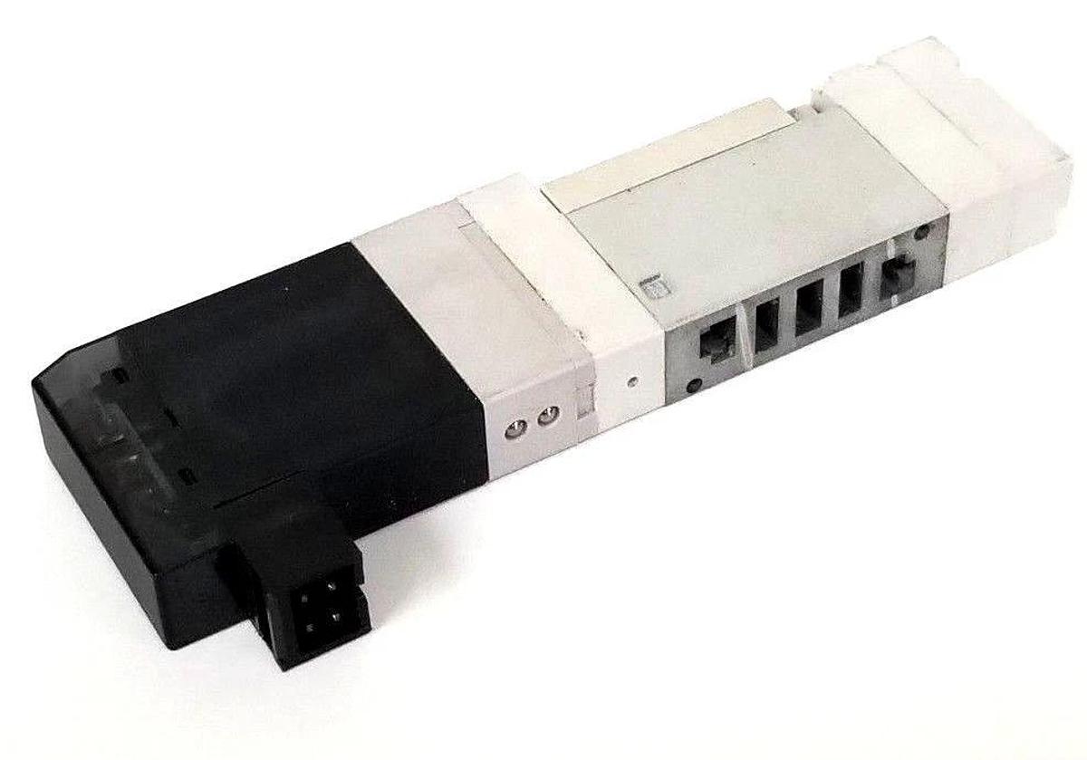 Used KOGANEI F10T2-PL3 SOLENOID VALVE 24VDC, 0.2~0.7MPA, F10T2PL3DC24V