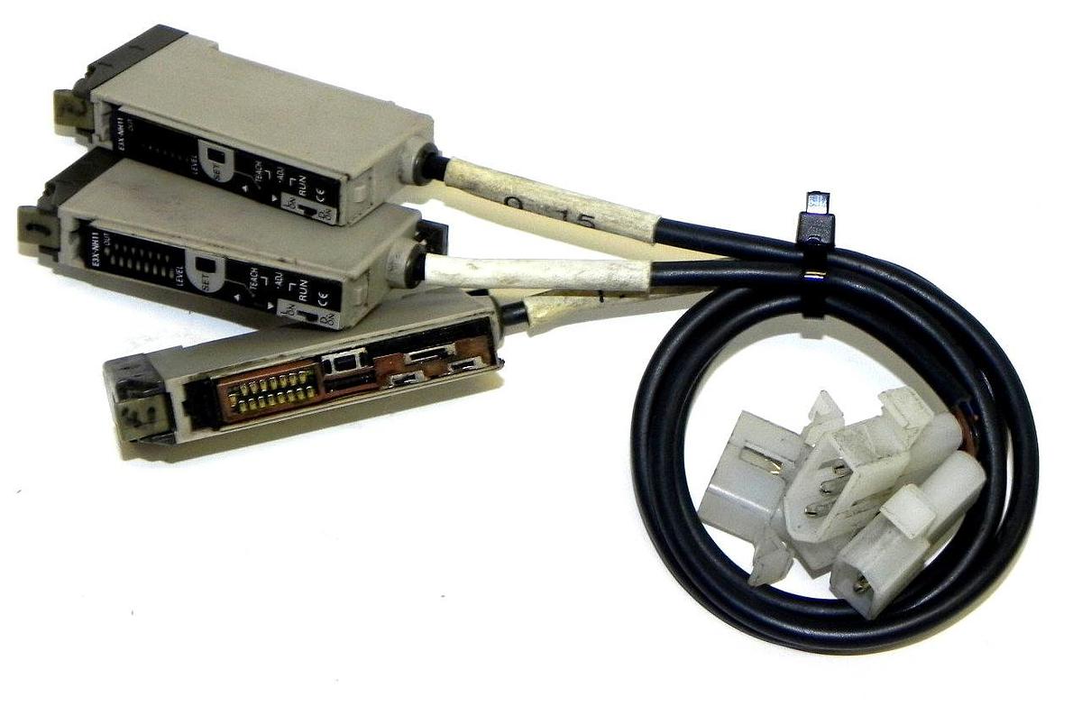 Used LOT OF 3 OMRON E3X-NH11 PHOTOELECTRIC SENSORS E3XNH11