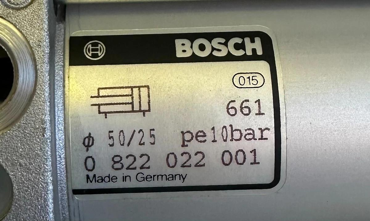 NEW BOSCH 0 822 022 001 / 0822022001 PNEUMATIC CYLINDER 10BAR 661