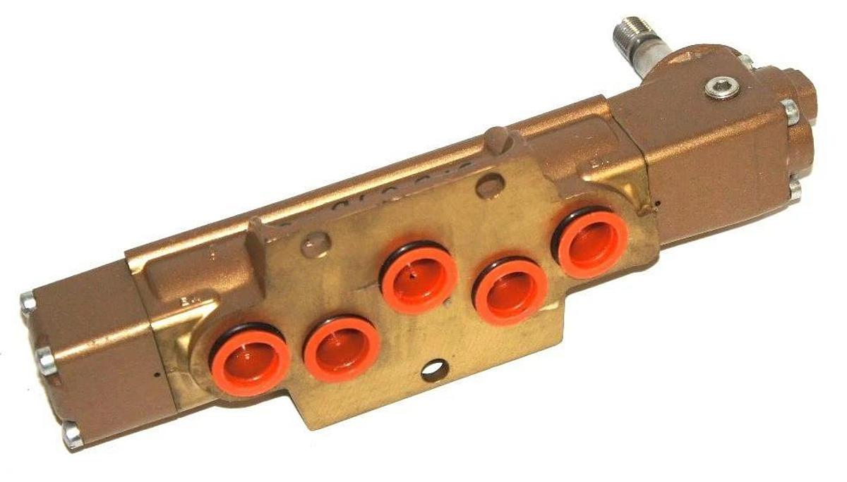 Used VERSA VSG-4532 SOLENOID VALVE VSG4532RUGGD, VSG-4532-RUGGD
