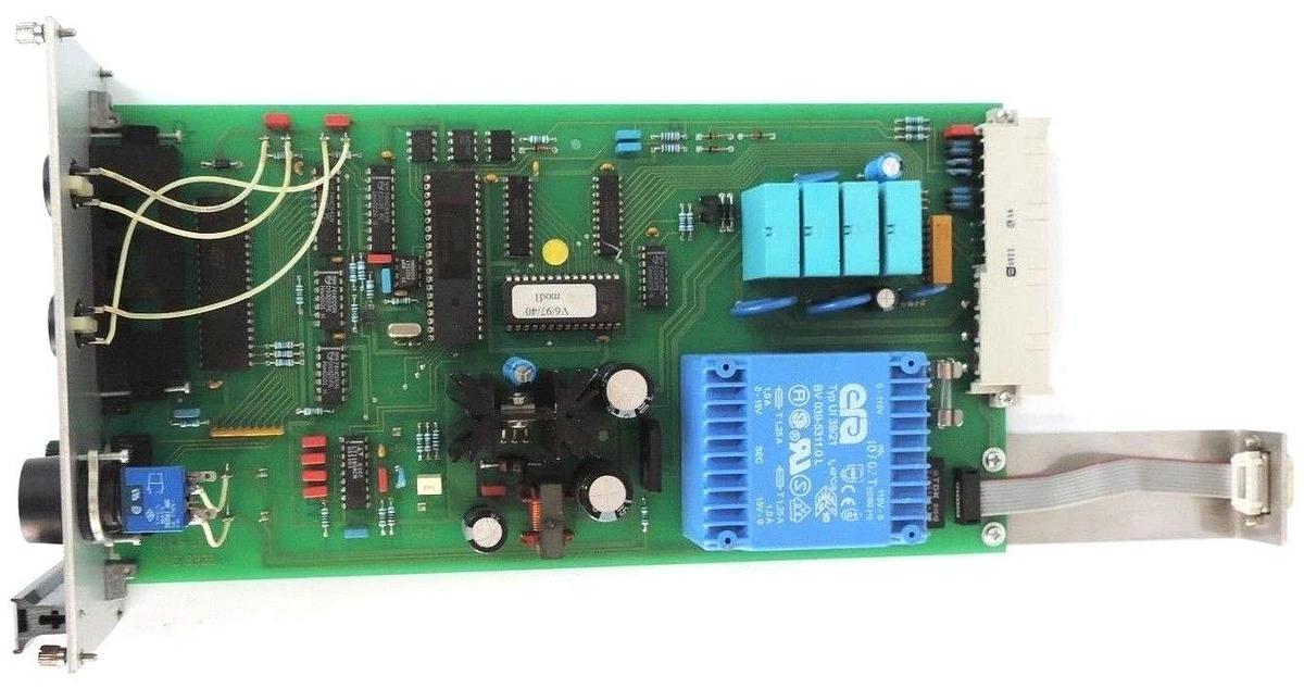 Used ELMA D-78224 SINGEN / 930-1743 PM 4.1 39+/-1 kHz , HF-SCHALTER PROGRAMMING BOARD