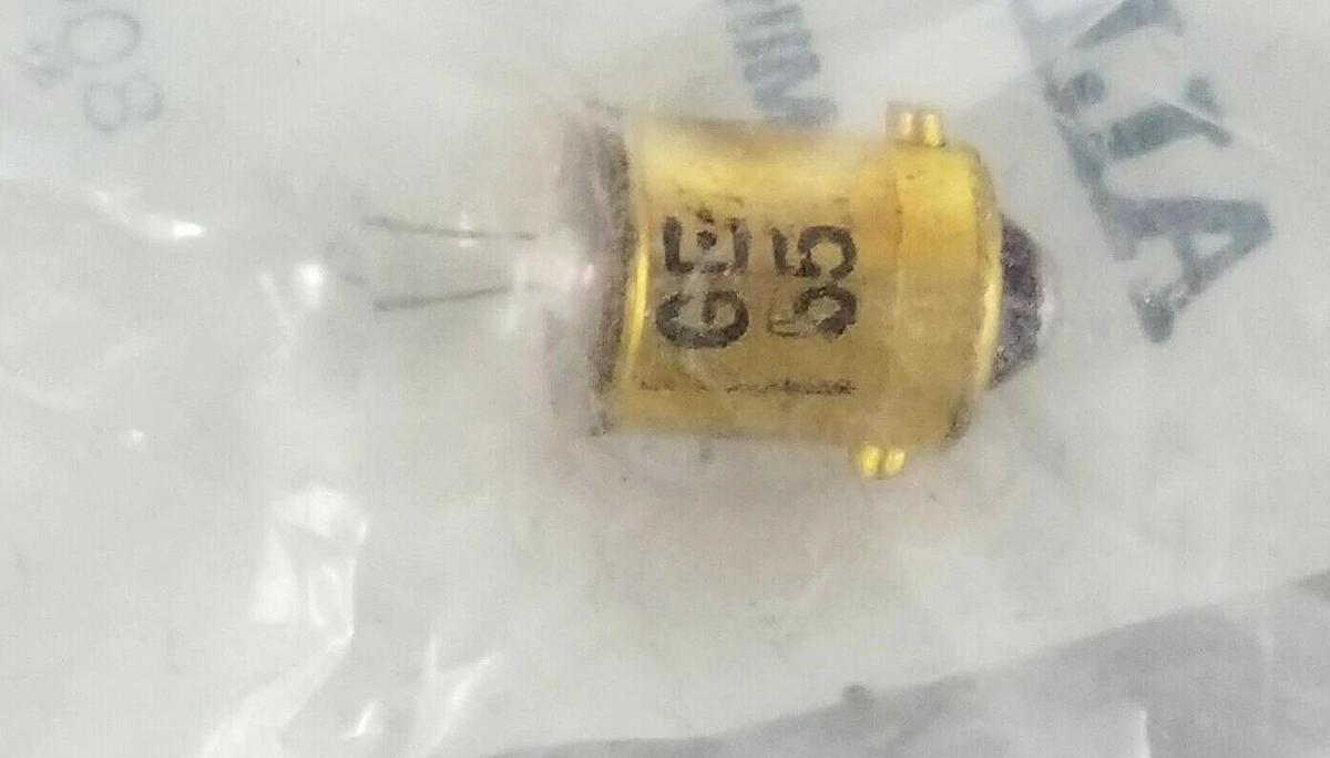 Used BOX OF 5 NEW ALLEN BRADLEY 800T-N30 SER. A #55 BULBS 6.3 V, 800TN30