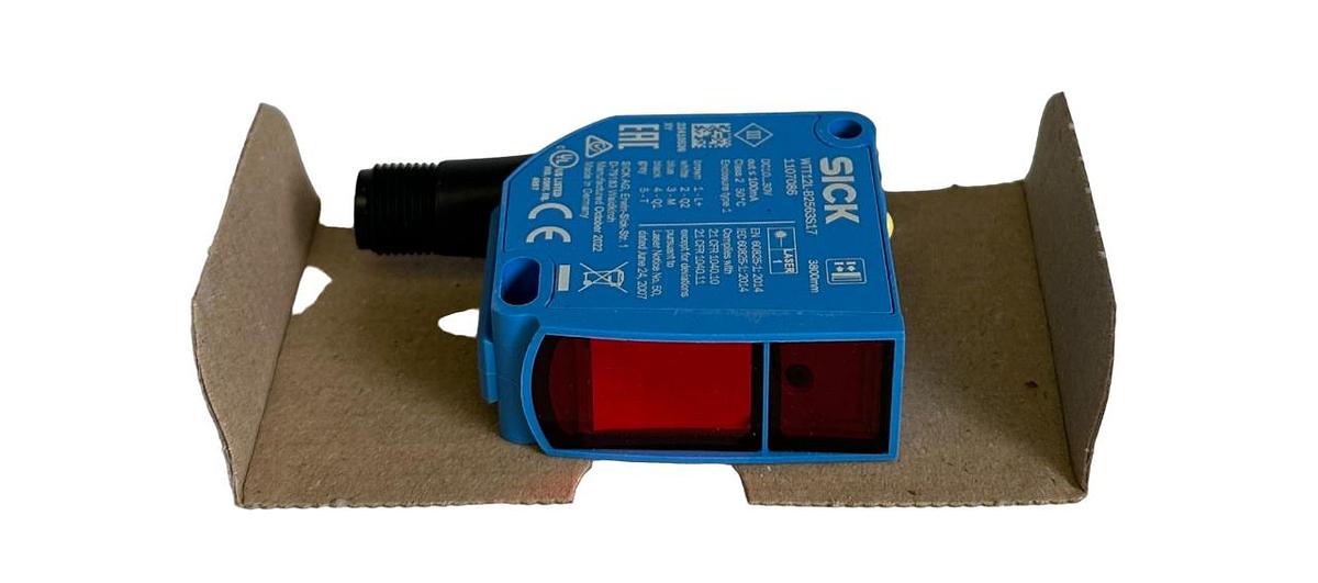 Used NEW SICK WTT12L-B2563S17 / WTT12LB2563S17 PowerProx DISTANCE SENSOR 1107086