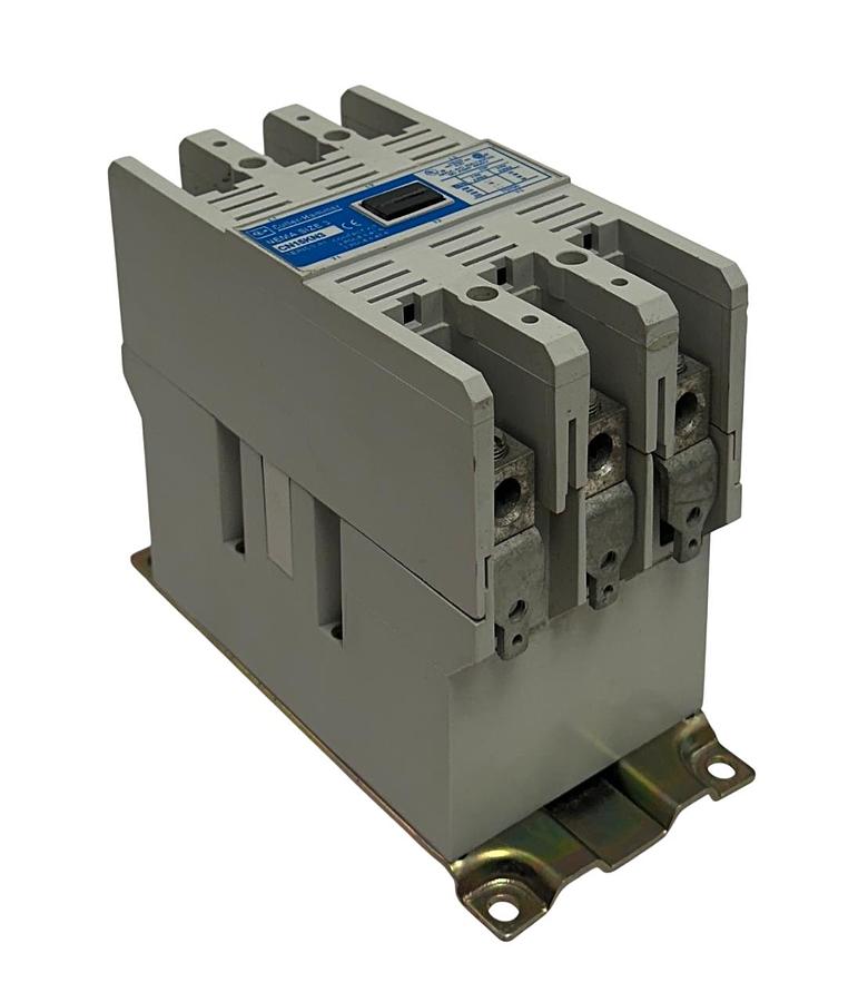 Used CUTLER-HAMMER CN15KN3E /A1 NEMA SIZE 3 CONTACTOR FREEDOM SERIES 90A 600V USNP