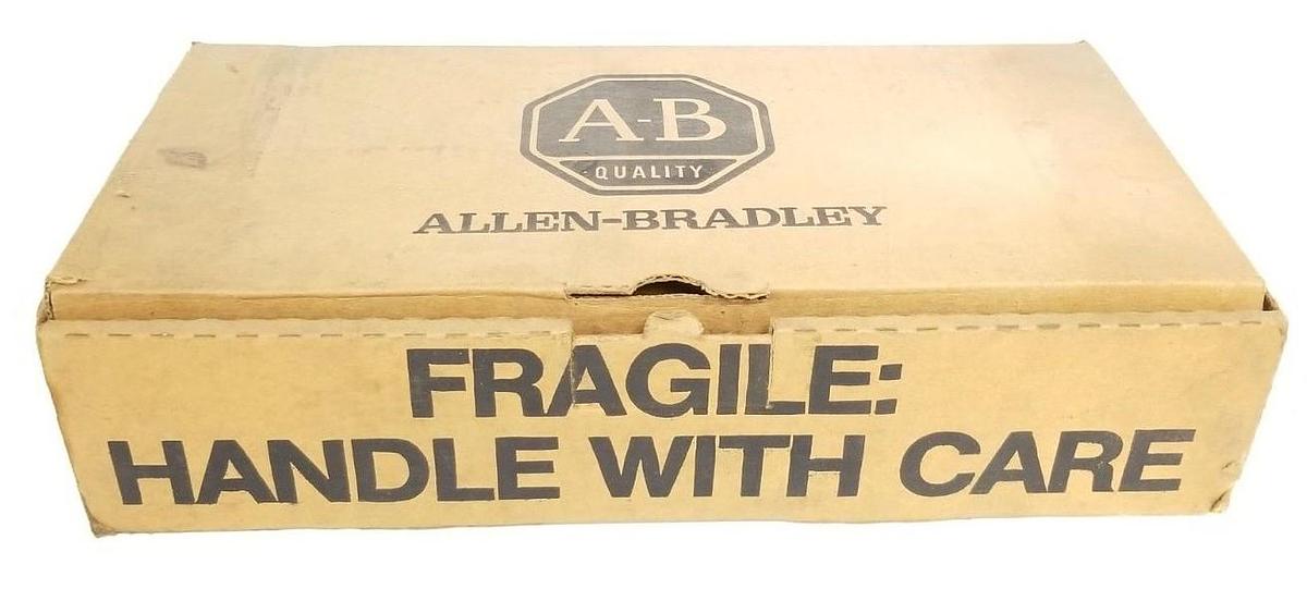 Used NIB ALLEN BRADLEY 1771-IQ (5-30V) DC SELECTABLE INPUT MODULE W/ 1771-WC SER. B