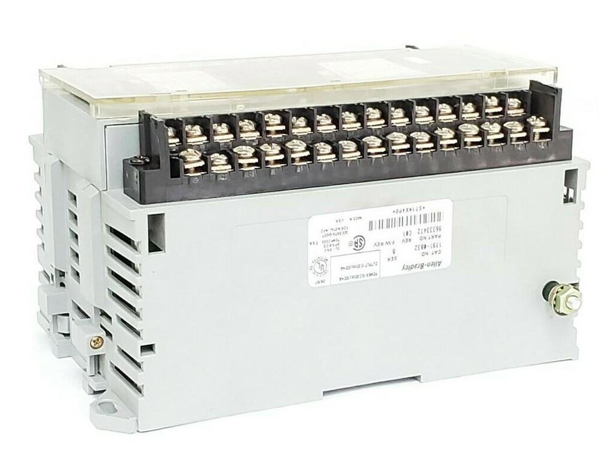 Used ALLEN BRADLEY 1791-0B32 I/O BLOCK 24VDC SER. B, P/N: 96333472 REV. C01