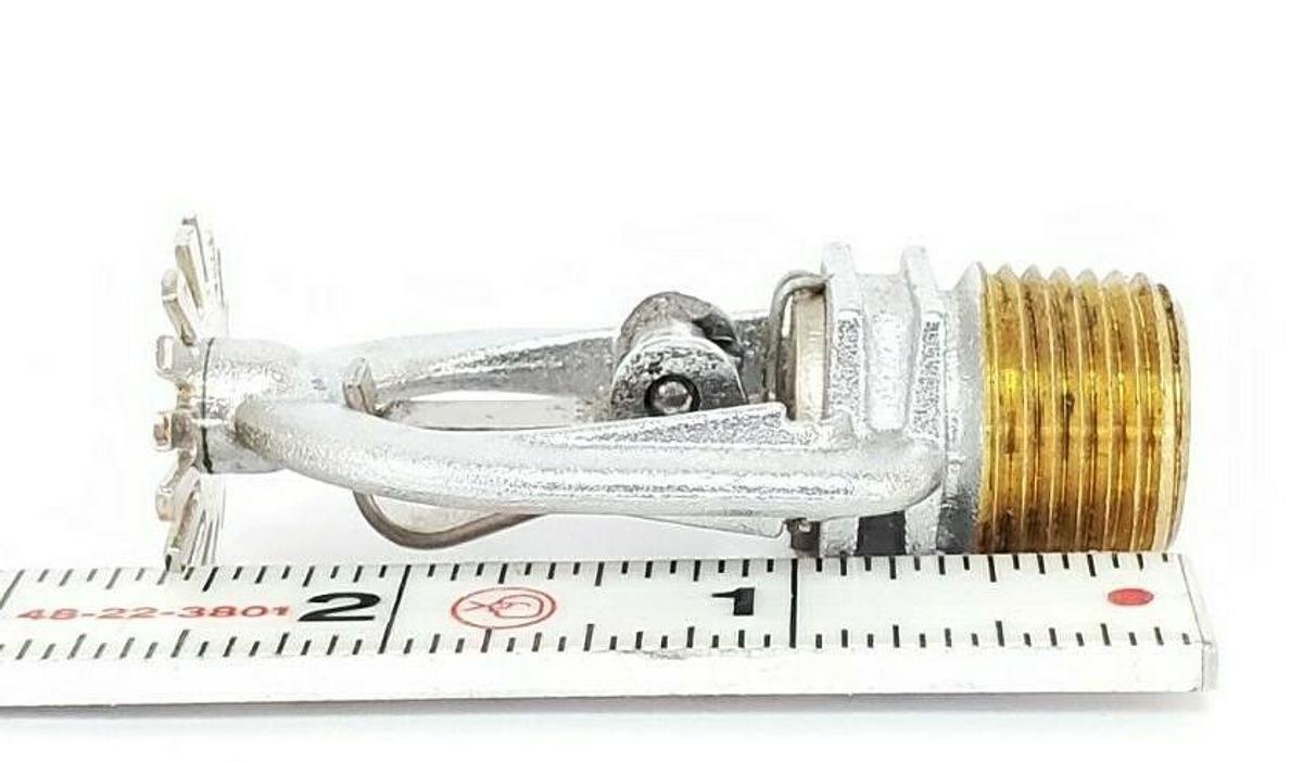Used NEW TYCO TY3211 FIRE SPRINKLER HEAD 165 DEG F, 74 DEG C, SSP