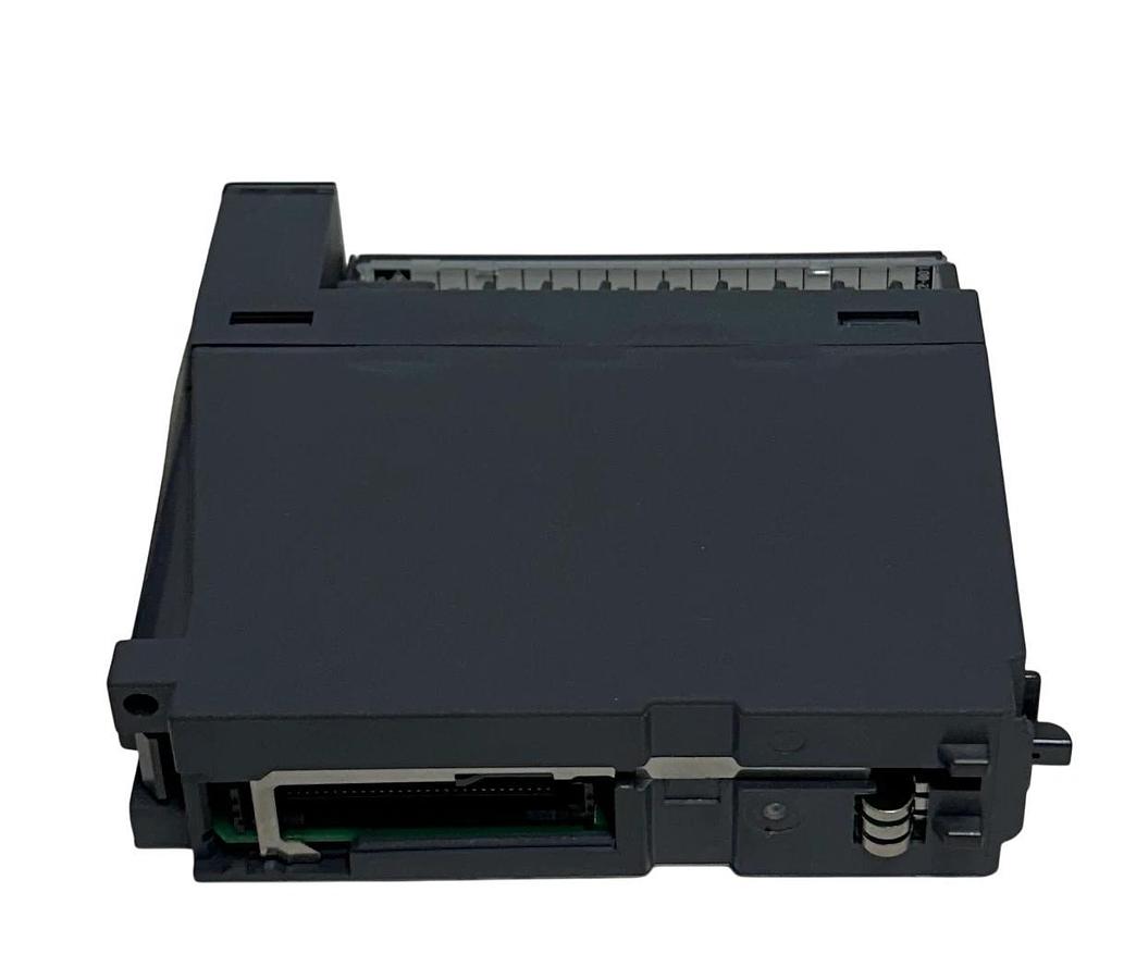 MITSUBISHI ELECTRIC QY10 MELSEC-Q DIGITAL RELAY OUTPUT MODULE AC/DC 2A NSNP