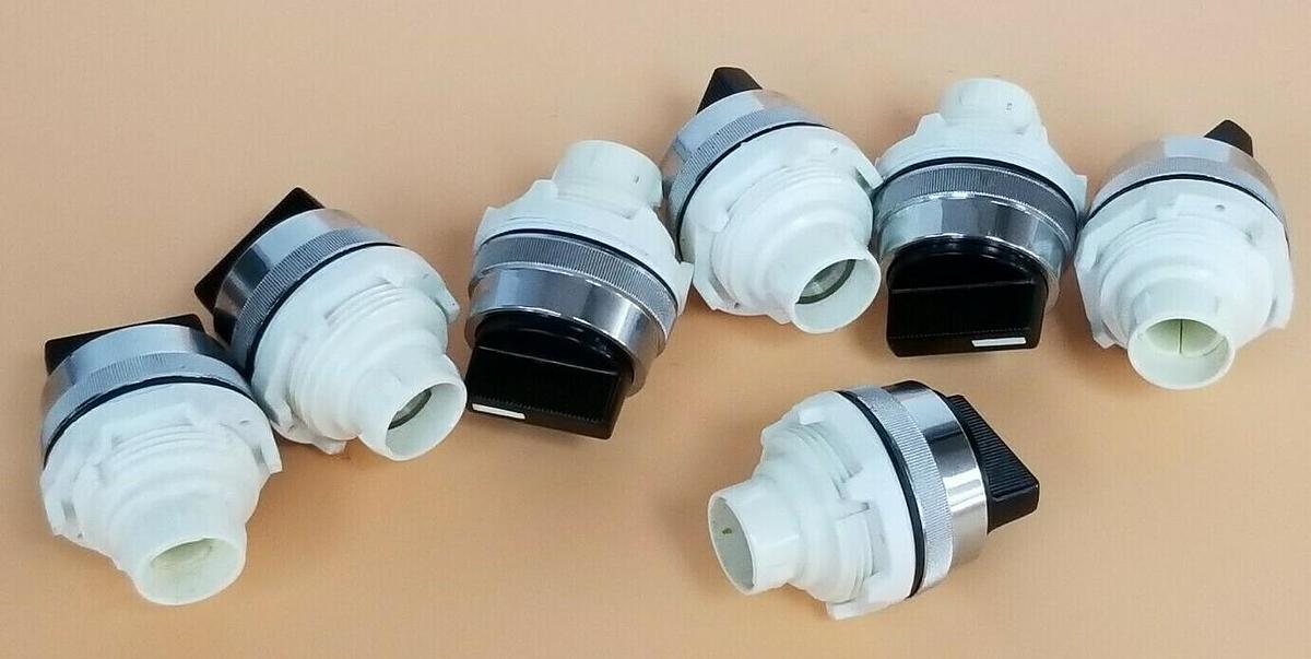 Used LOT OF 7 NEW GENERIC 2 POS 30MM SELECTOR SWITCHES LEFT-RIGHT Z-3755 Z3755