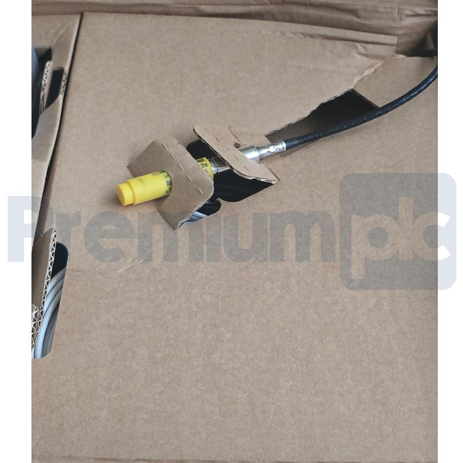 Used Vaisala HMT330 7U3D101BCAH100A0EAABAA1 Humidity Temperature Transmitter HMT337