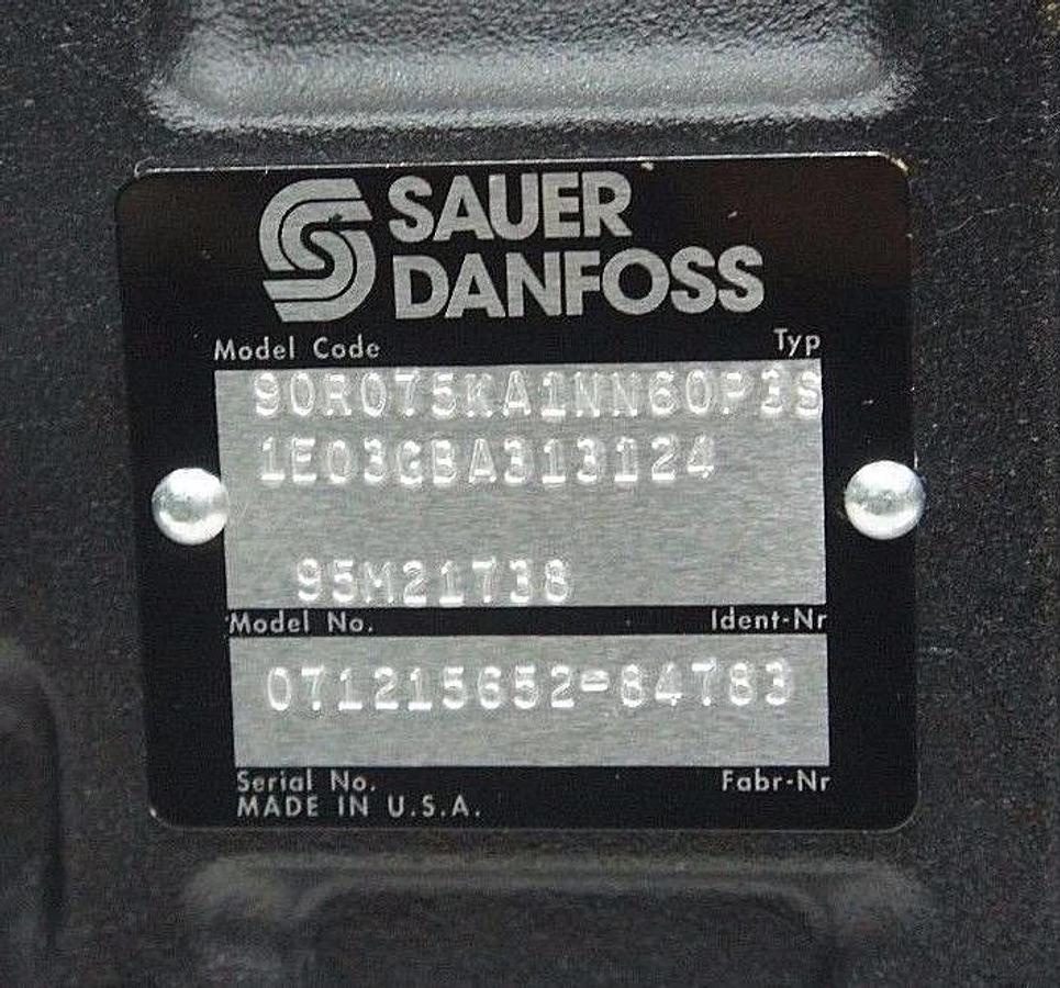 NEW SAUER DANFOSS 95M21738 / 90R075 HYDRAULIC PUMP 90R075KA1NN60P3S1E03GBA313124