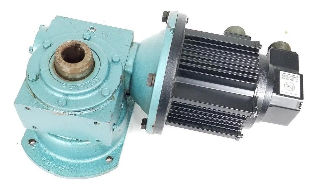 Used YASKAWA USAREM-05CHP21 SERVO MOTOR W/ UTOPI-150VA ENCODER, 3192-MF-2-058 REDUCER