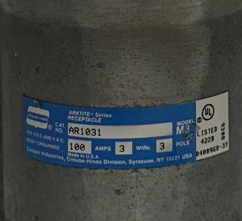 Used CROUSE-HINDS AR1031 MODEL M3 ARKTITE SERIES RECEPTACLE 100A 3-WIRE 3P USNP