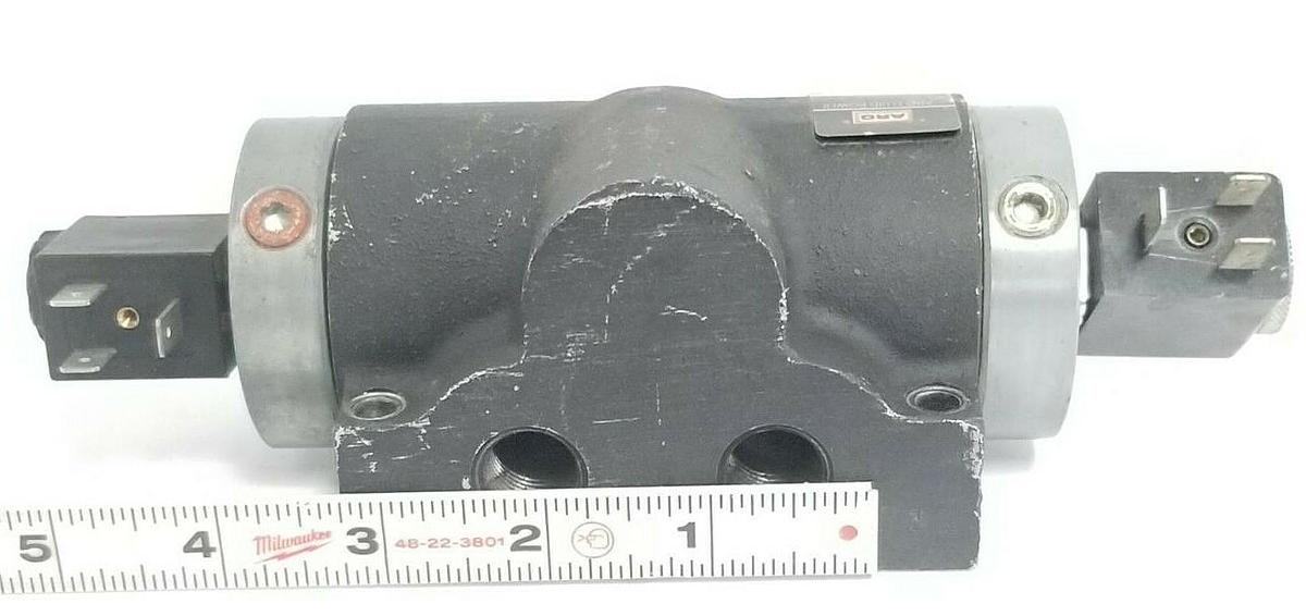 Used INGERSOLL RAND ARO K243SS-120-A VALVE K SERIES 116-218-33 120VAC 50/60HZ