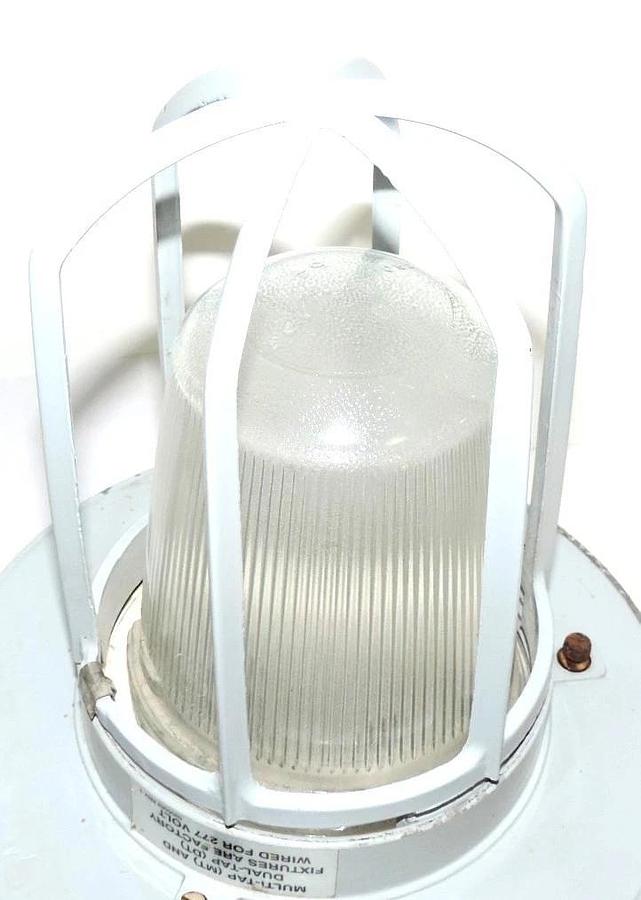 Used CROUSE HINDS VMVM175/MT LIGHT FIXTURE, INPUT 210 WATTS, 60 HZ, VMVMN175MT