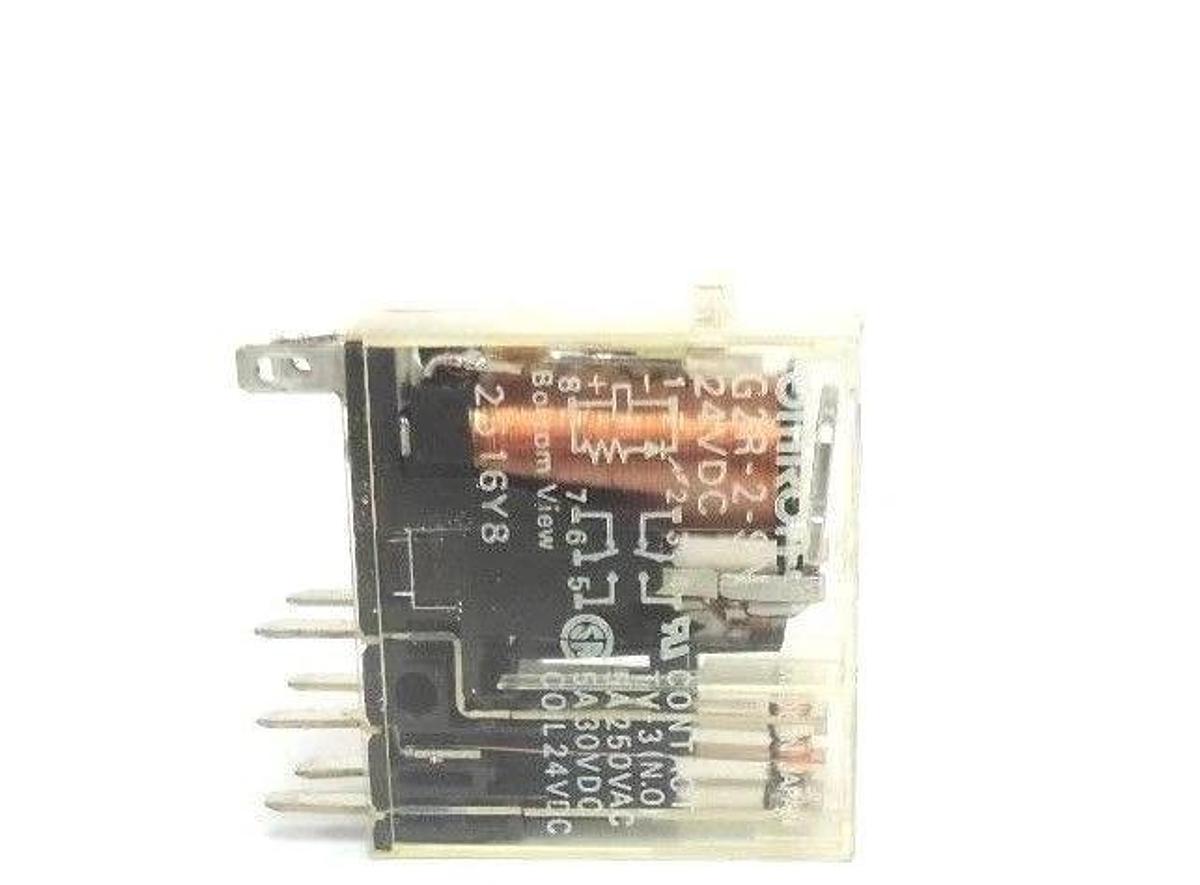 Used OMRON GR2-2-SN RELAY GR22SN, 24VDC