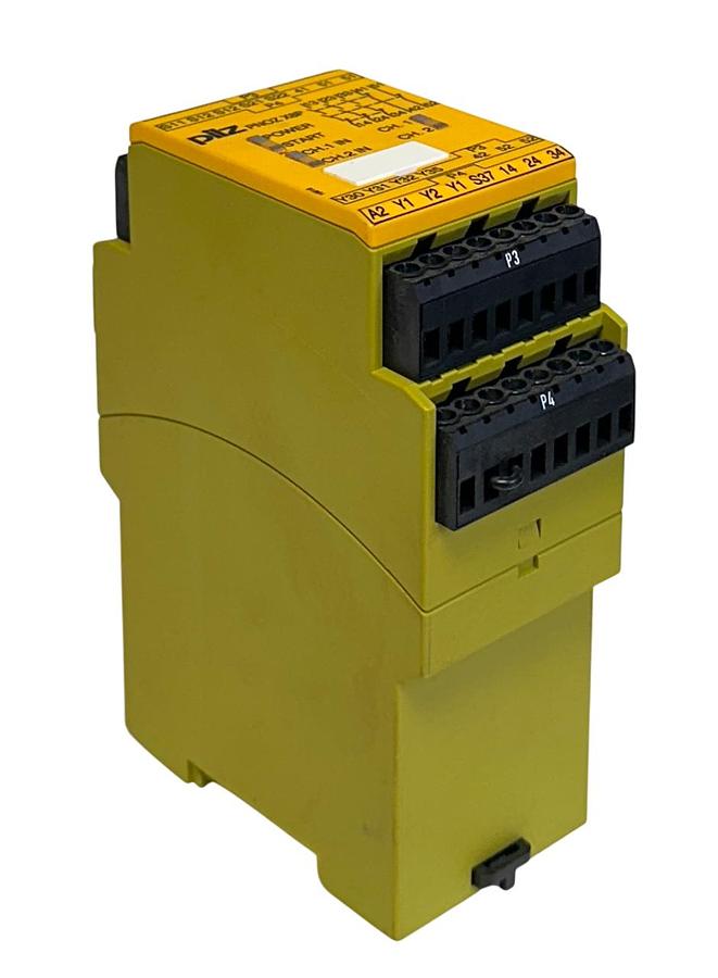 Used PILZ PNOZ X8P 24 VDC 3n/o 2n/c 2so / 777760 SAFETY RELAY 24VDC 2.5W USNP