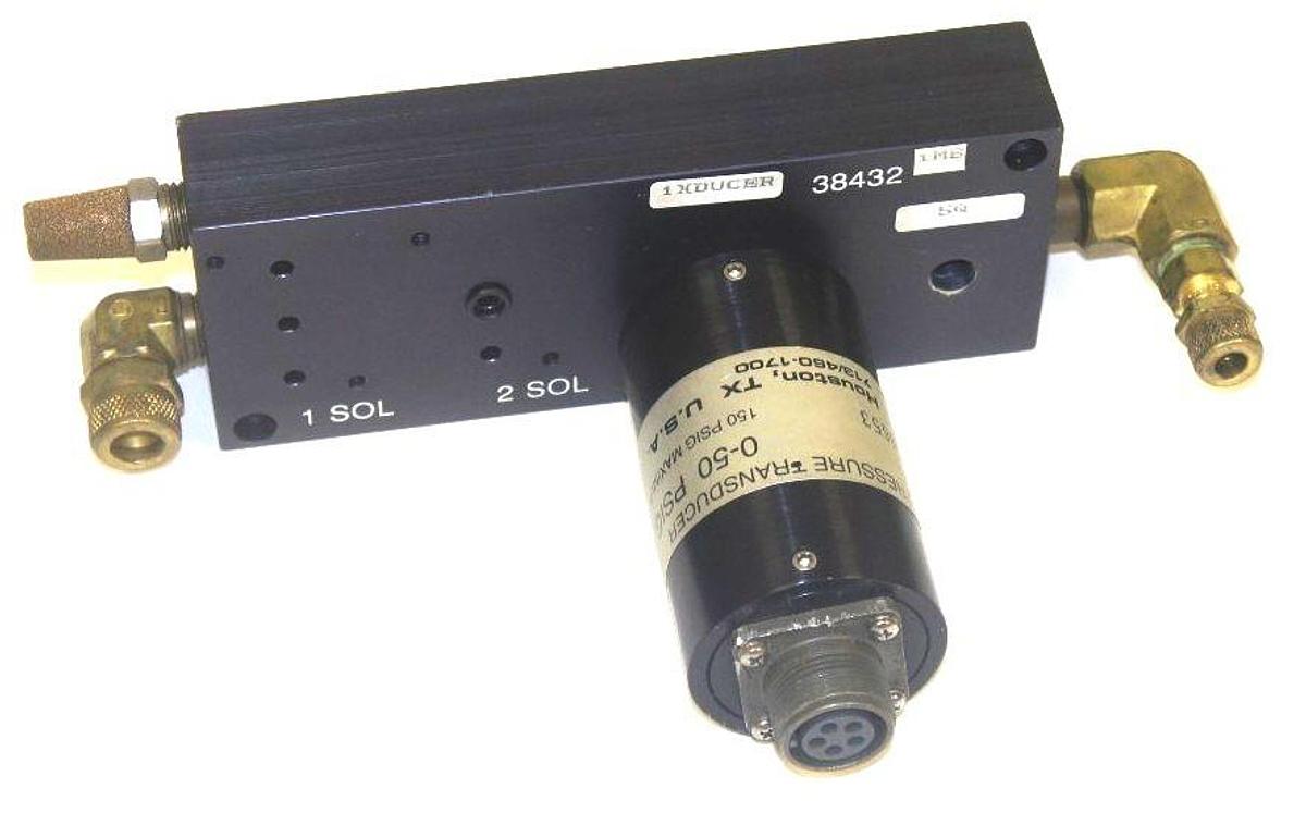Used USON TYPE K PRESSURE TRANSDUCER MODEL 455 0-50 PSIG WITH 38432 MANIFOLD