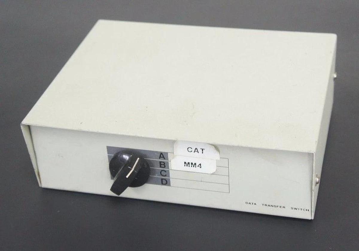 Used GENERIC 4 CHANNEL MANUAL DATA TRANSFER SWITCH