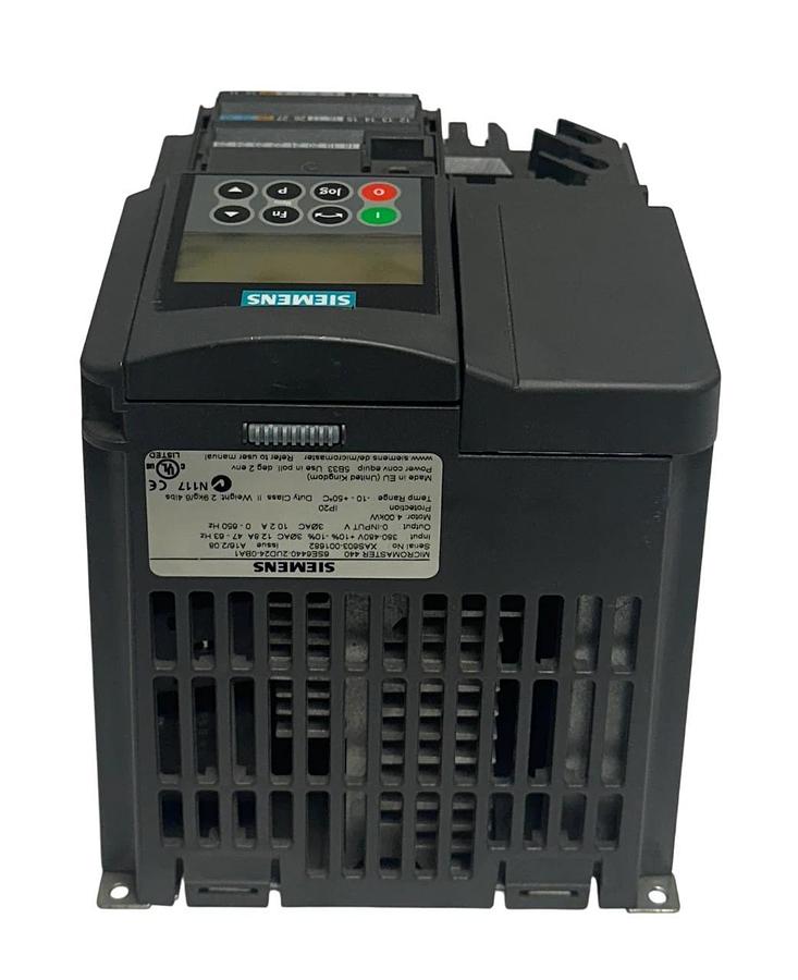 Used SIEMENS 6SE6440-2UD24-0BA1 / 6SE64402UD240BA1 MICROMASTER 440 DRIVE 4kW USNP