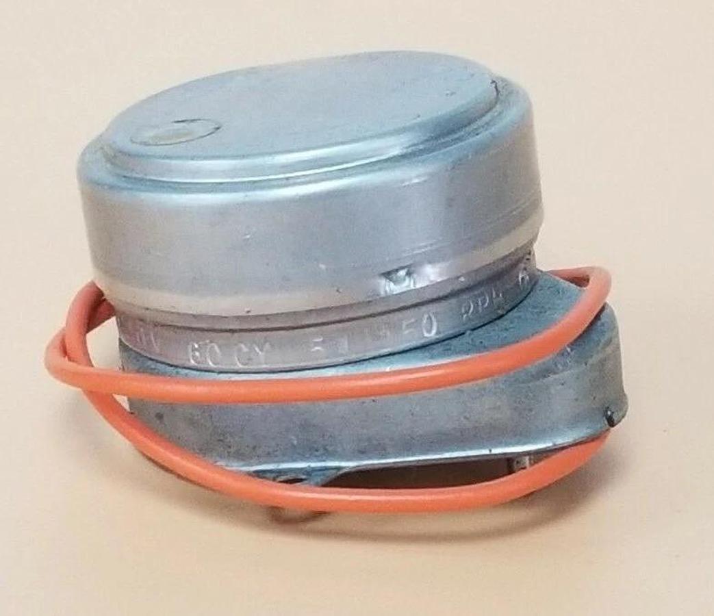 Used SYNCHRON Z167LC-1WL-6 STEPPER MOTOR 5-78 640 110V 60CY 5W 150RPHJ Z167LC1WL6