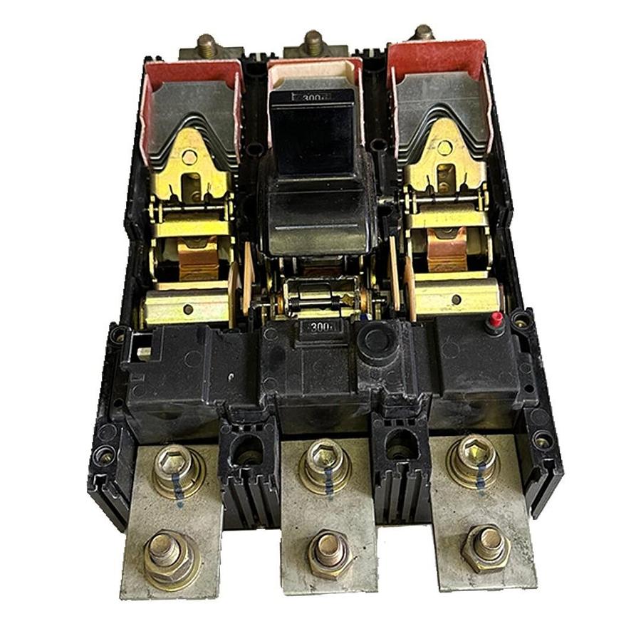 Used FUJI ELECTRIC SA403H FUJI AUTO BREAKER 3P 300A AC660V DC250V *MISSING HARDWARE