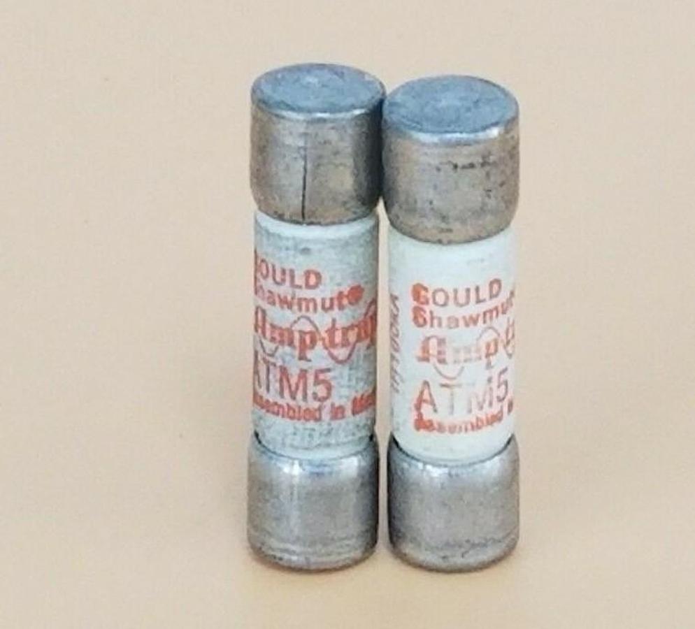 Used LOT OF 2 GOULD SHAWMUT ATM5 AMP-TRAP FUSES