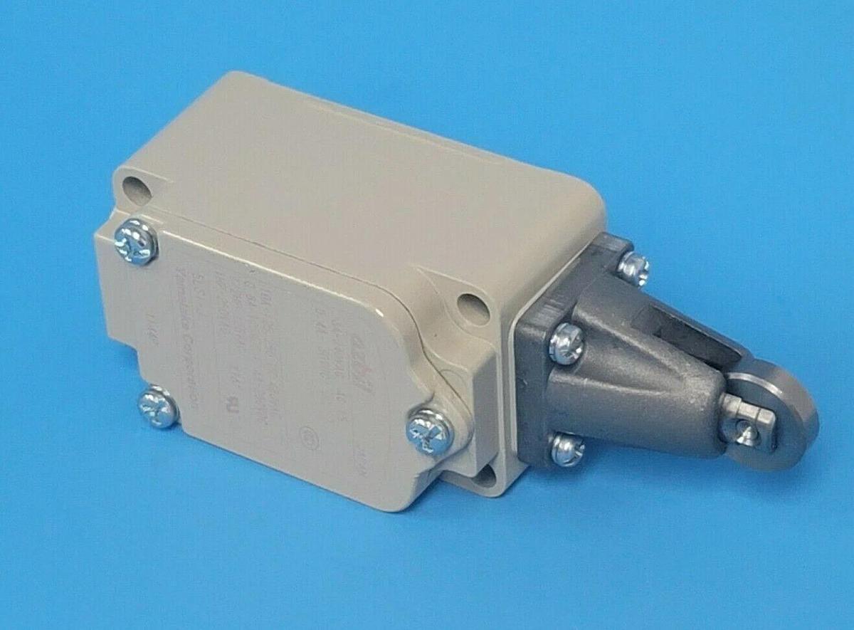 NEW AZBIL 5LS1-J LIMIT SWITCH 5LS1J