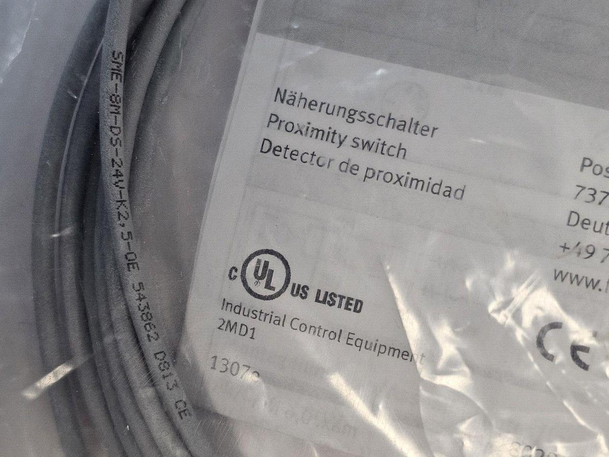 NEW FESTO SME-8M-24V-K2.5-0E PROXIMITY SWITCH 24VDC 2.5M LENGTH