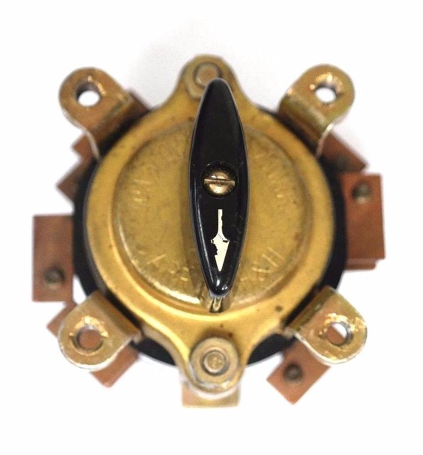 Used ARROW H&H 30A 500VAC 30A 250VDC ROTARY SWITCH 82759
