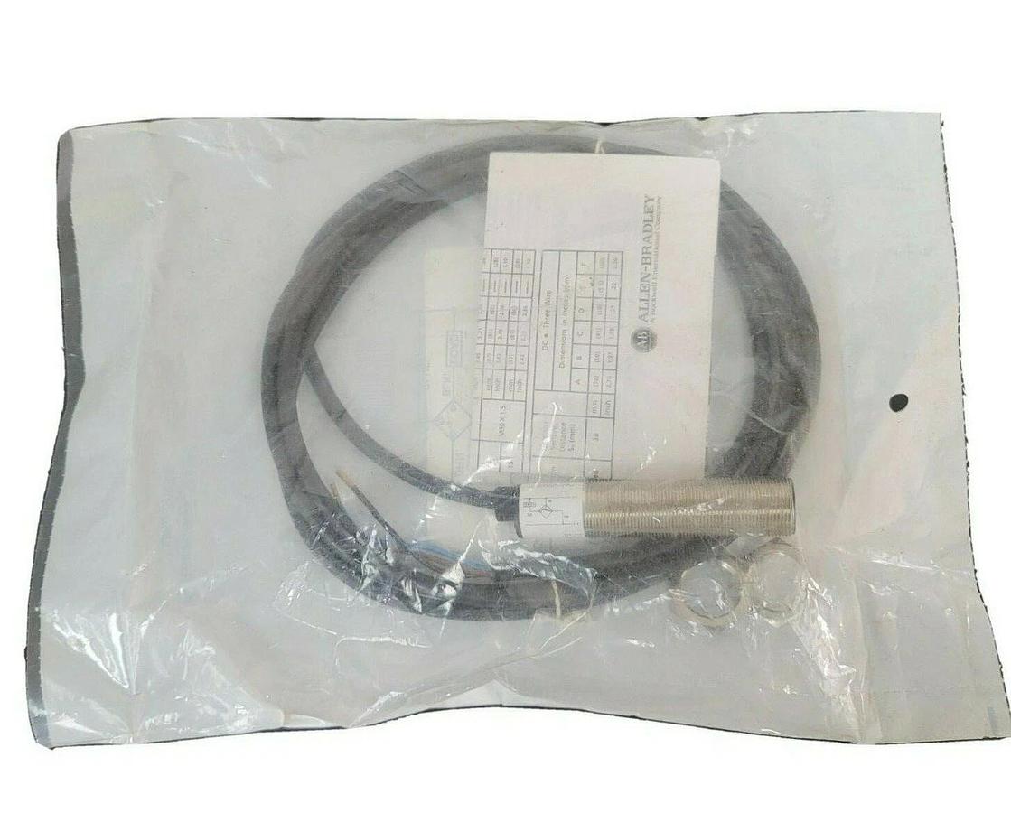 Used NEW ALLEN BRADLEY 871C-P5A18 PROXIMITY SWITCH SER. A REV. B SENS. DIST: 5mm