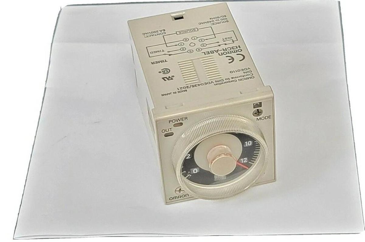 Used OMRON H3CR-A8EL TIMER H3CRA8EL, 100 TO 240VAC, 0-12 SEC. H3CR