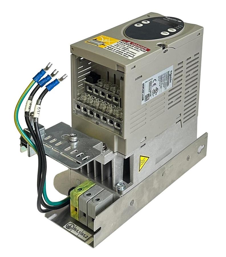 Used SCHNEIDER ELECTRIC SD328AU25S2 STEPPER MOTOR DRIVE SD3 28 115/230VAC W/ FILTER