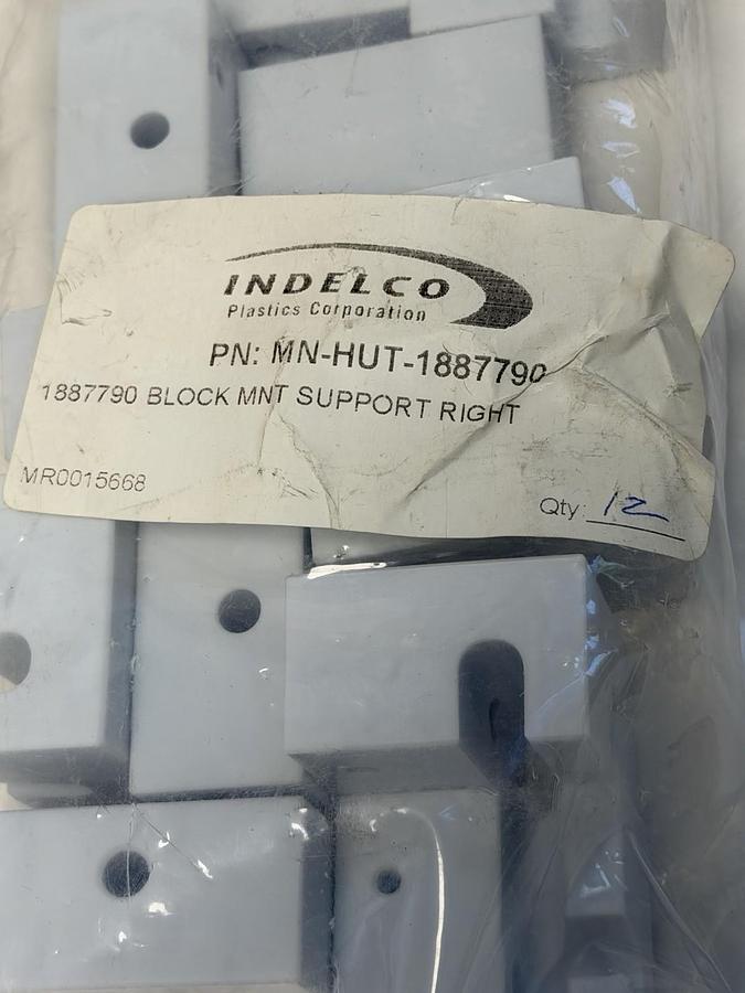 Used LOT OF 12 NEW INDELCO PLASTICS CORP. MN-HUT-1887790 BLOCK MOUNTS SUPPORT RIGHT