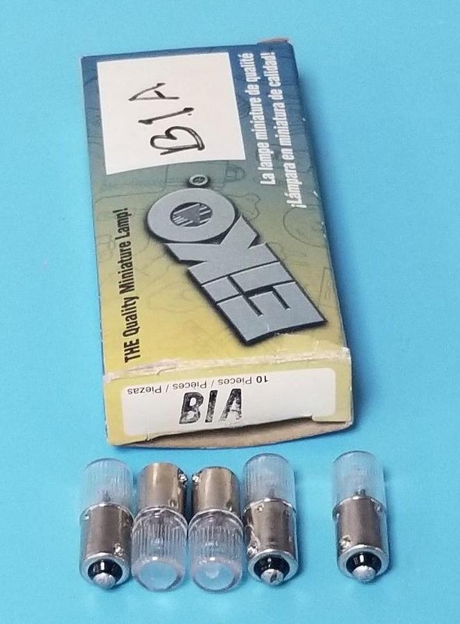 BOX OF 5 NEW EIKO B1A MINIATURE LAMPS