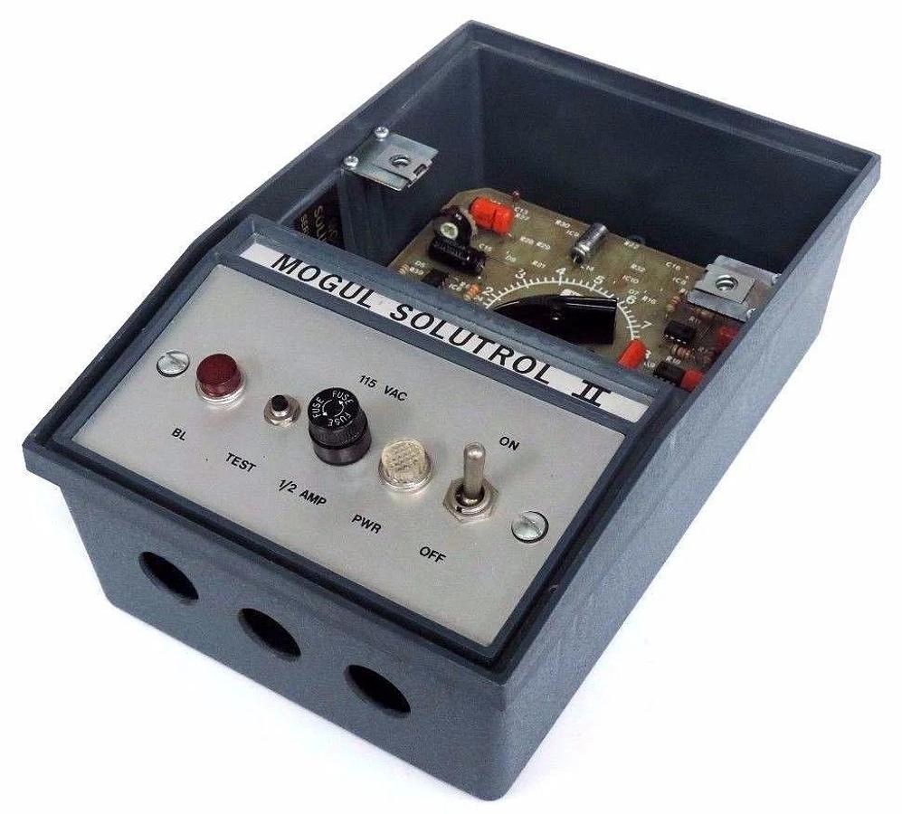 Used MOGUL SOLUTROL II TREATMENT PUMP CONTROLLER 115V 60HZ 1PHASE