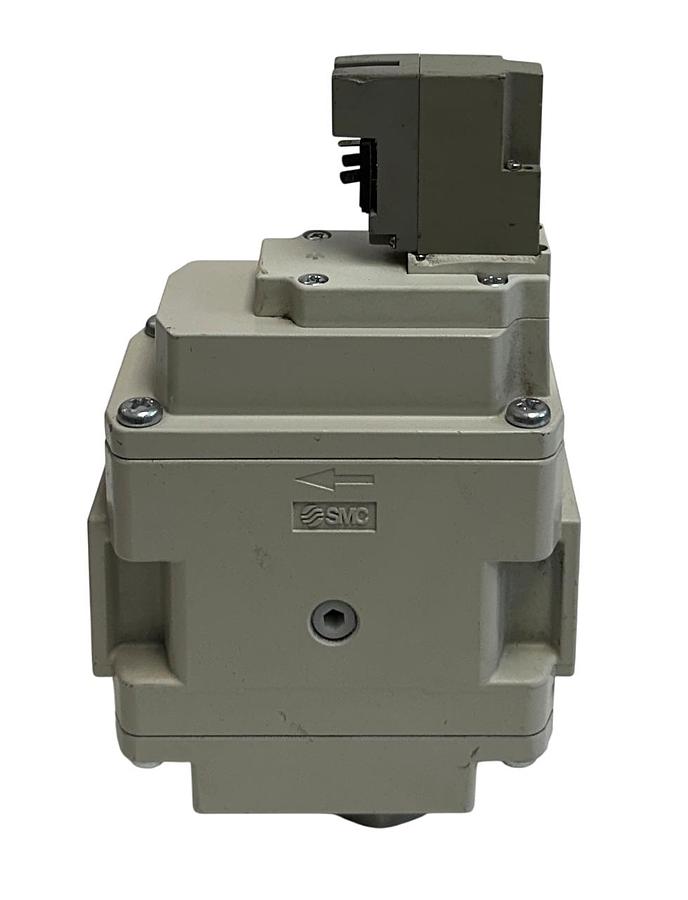 Used SMC AV4000-04-5DZB-A / AV4000045DZBA SOFT START-UP VALVE 24VDC SOLENOID USNP
