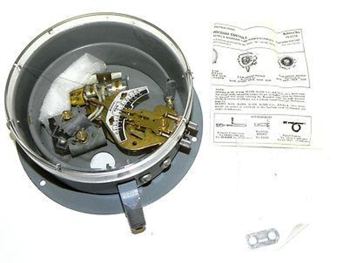 Used NEW MERCOID DA33-3-RG-3A PRESSURE SWITCH DA333RG3A SERIAL # 82-6430