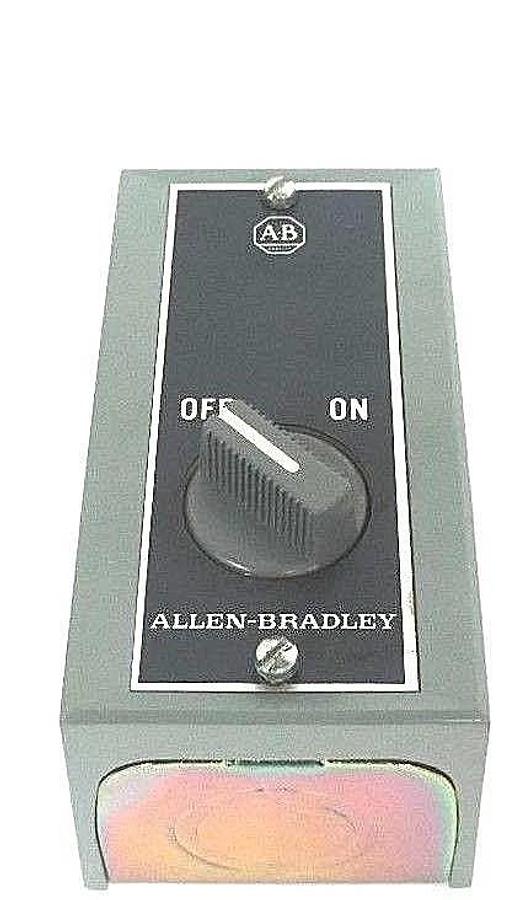 Used NIB ALLEN BRADLEY 800S-R2SX SELECTOR SWITCH 800SR2SX, SER. M