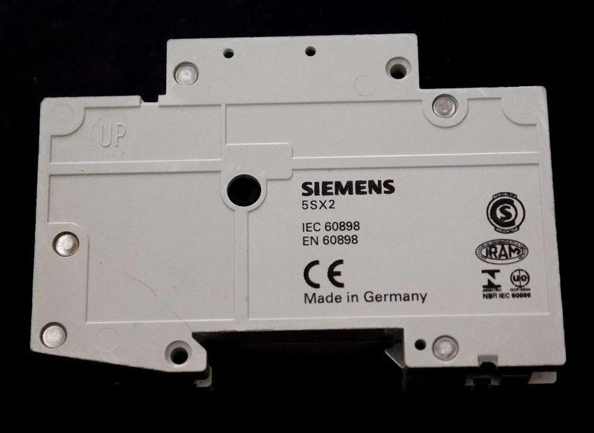 Used LOT OF 3 NEW SIEMENS 5SX21-A6 MINIATURE CIRCUIT BREAKERS